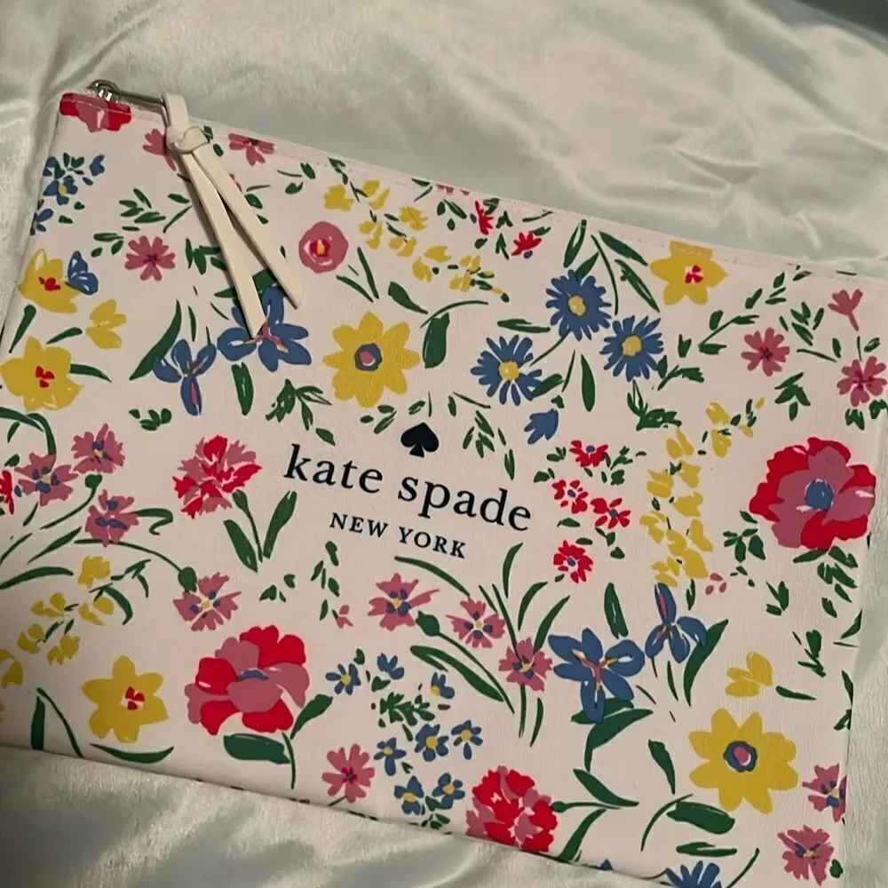 KATE SPADE NWOT NEW ENGLAND CANVAS MAKEUP BAG